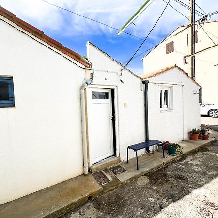 Maisonnette De Pecheur Chauffee Et Climatisee Пор-ла-Нувель Экстерьер фото